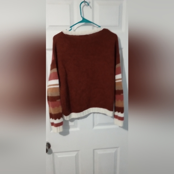 Colorful Striped Crew Neck Sweater - Picture 4 of 4